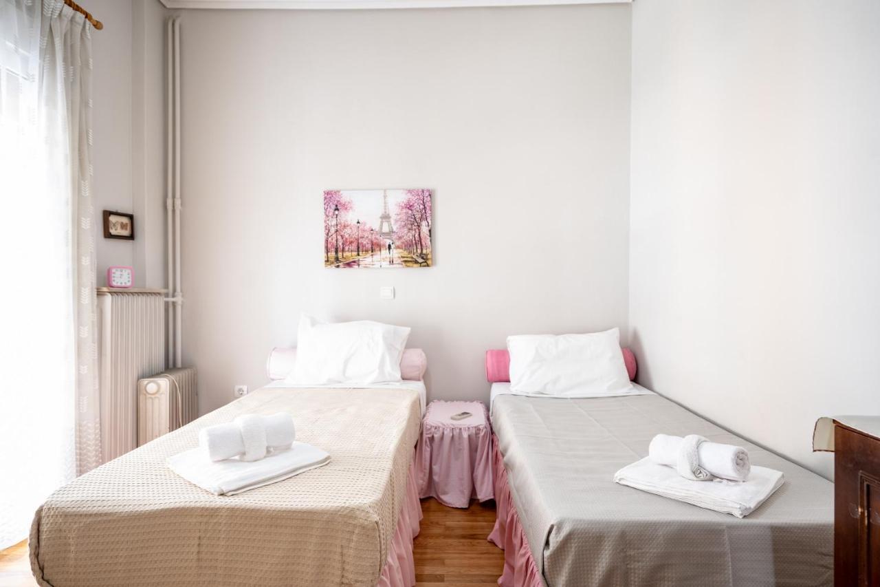 Family Apartment At Kalithea 2 Bedrooms 4 Pers アテネ エクステリア 写真